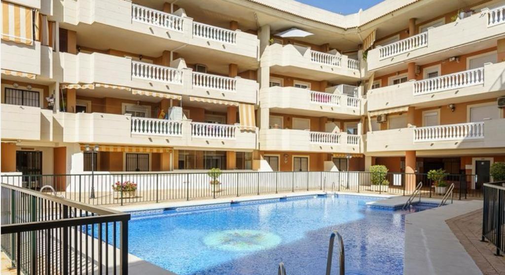 Torrevida 80 Metros De La Playa Y Piscina Abierta Apartamento Rincón de la Victoria Exterior foto